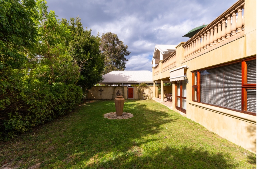 5 Bedroom Property for Sale in Northcliff Western Cape